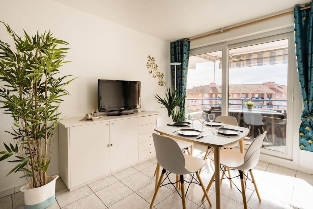 Port-frejus, 2 Pièces, Terrasse, Climatisation Appartement *