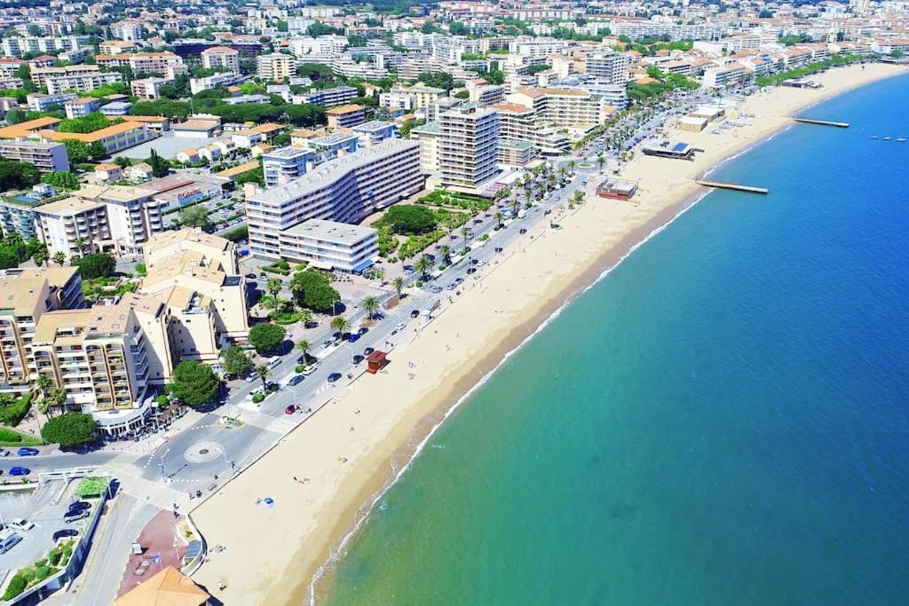 Port-frejus, 2 Pièces, Terrasse, Climatisation Appartement *