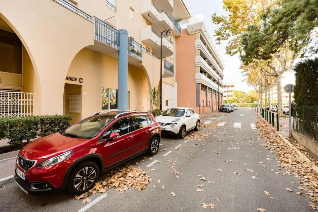 Appartement Port-frejus, 2 Pièces, Terrasse, Climatisation *