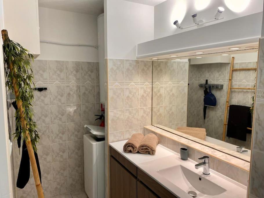 Port-frejus, Le Paladien, 2 Pieces Climatise, Terrasse & Parking Apartment Fréjus